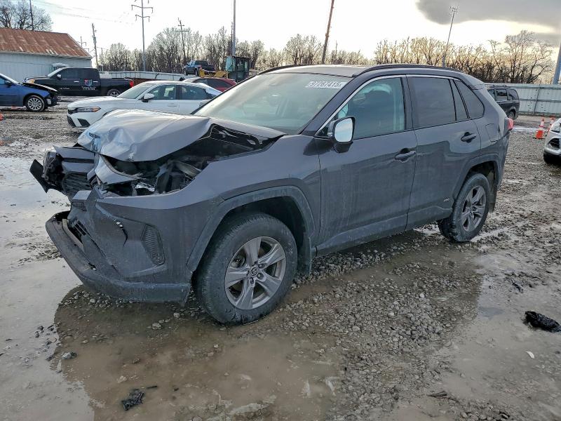 Photo 1 from auction – 2022 TOYOTA RAV4 LE with VIN 4T3MWRFV4NU067758
