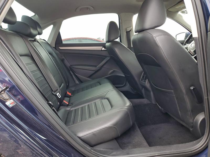 Photo 10 from auction – 2015 VOLKSWAGEN PASSAT SE with VIN 1VWBT7A38FC003153