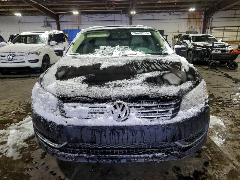 Photo 5 from auction – 2015 VOLKSWAGEN PASSAT SE with VIN 1VWBV7A34FC067345