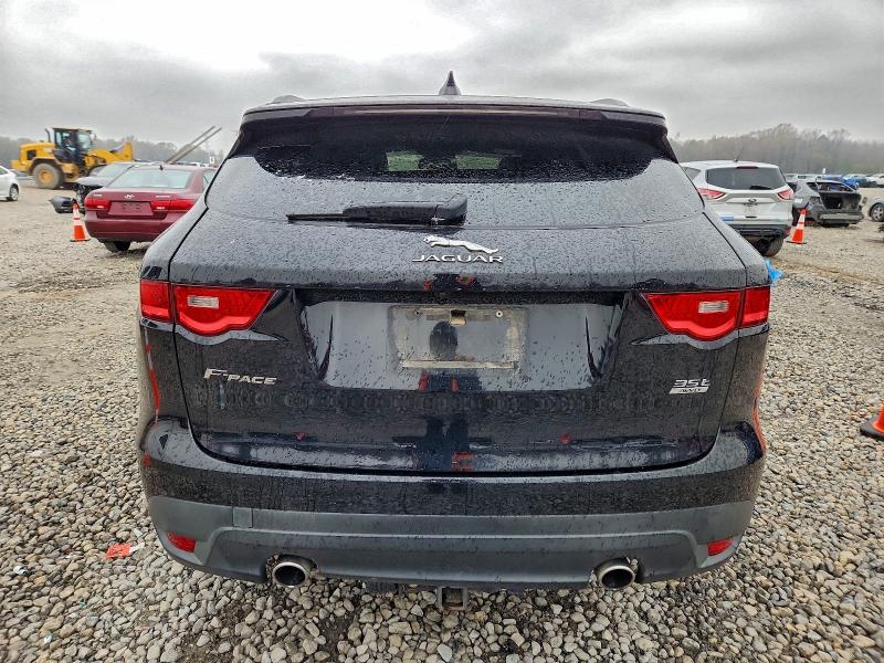 Photo 6 from auction – 2017 JAGUAR F-PACE PRE with VIN SADCJ2BV5HA099617