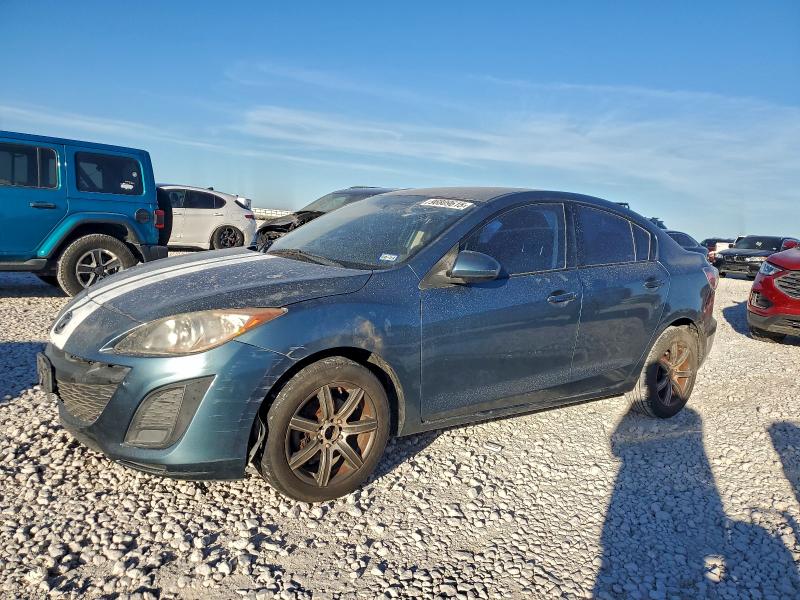 MAZDA 3 I 2011 with VIN JM1BL1UF4B1486880 - Photo from auction
