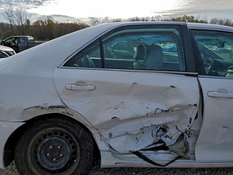 Photo 10 from auction – 2014 TOYOTA CAMRY L with VIN 4T4BF1FK0ER431462