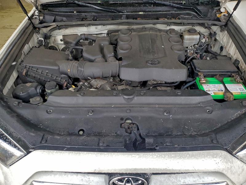 Photo 12 from auction – 2016 TOYOTA 4RUNNER SR with VIN JTEBU5JR7G5327883