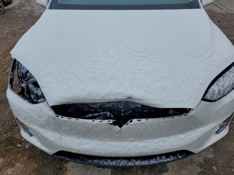 Photo 12 from auction – 2019 TESLA MODEL X with VIN 5YJXCAE22KF154607