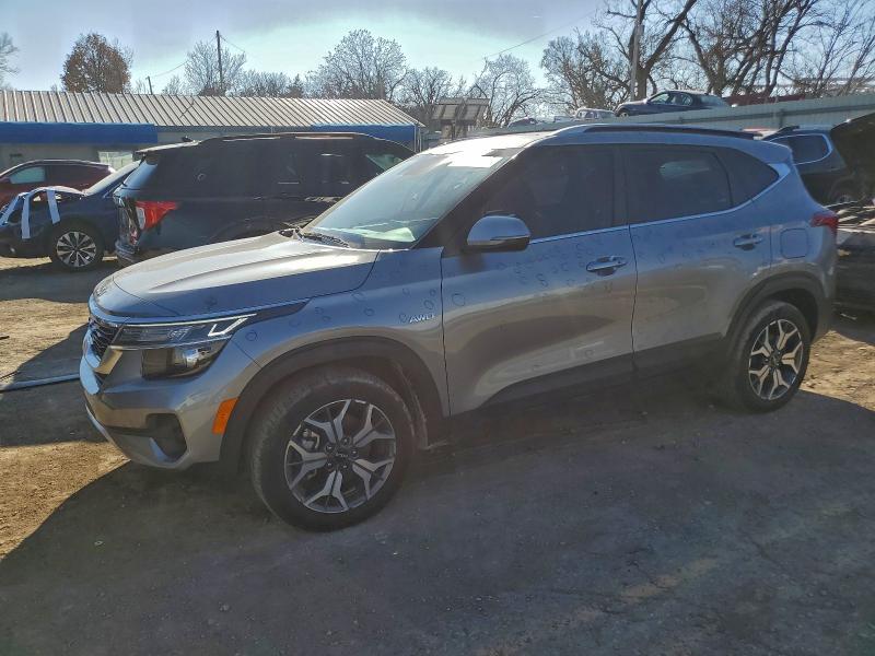 KIA SELTOS EX 2023 with VIN KNDERCAA0P7421349 - Photo from auction