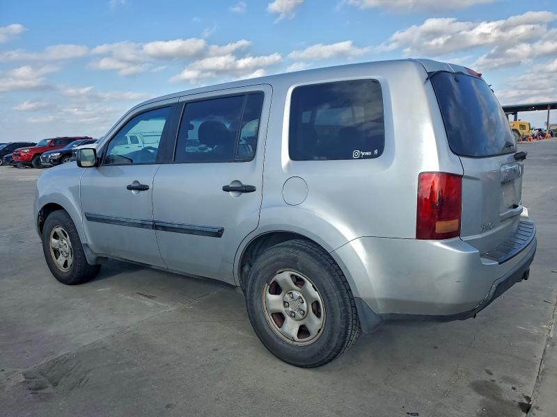 Photo 2 from auction – 2011 HONDA PILOT LX with VIN 5FNYF3H24BB053152