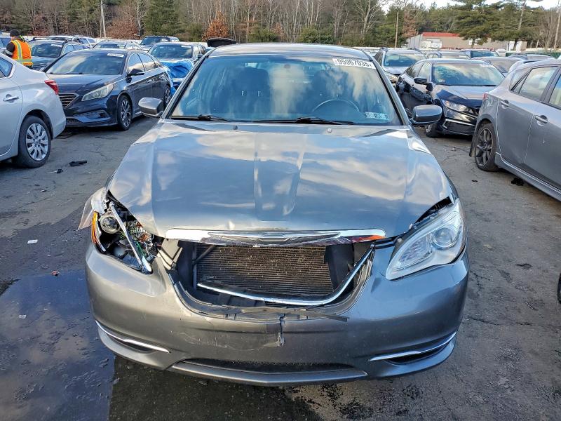 Photo 5 from auction – 2012 CHRYSLER 200 TOURIN with VIN 1C3CCBBBXCN150496