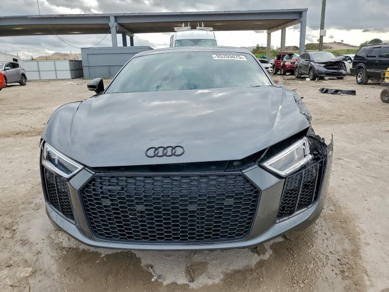 Photo 5 from auction – 2017 AUDI R8 with VIN WUAKBAFXXH7901055