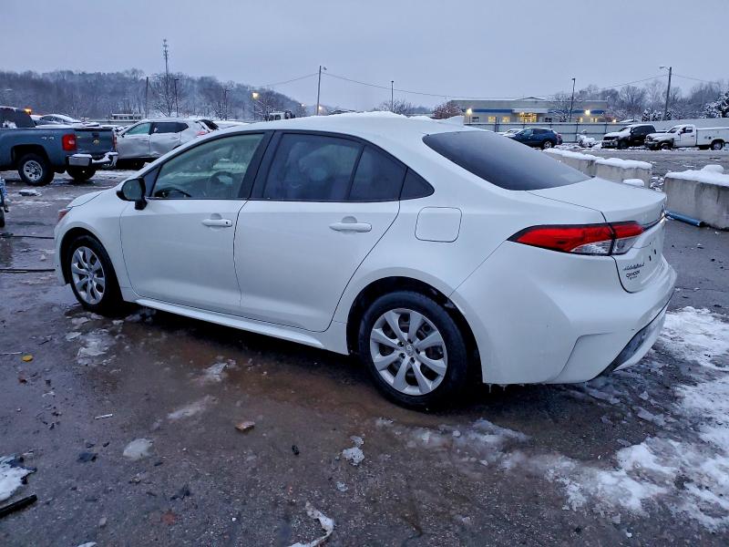 Photo 2 from auction – 2022 TOYOTA COROLLA LE with VIN JTDEPMAE4NJ190955