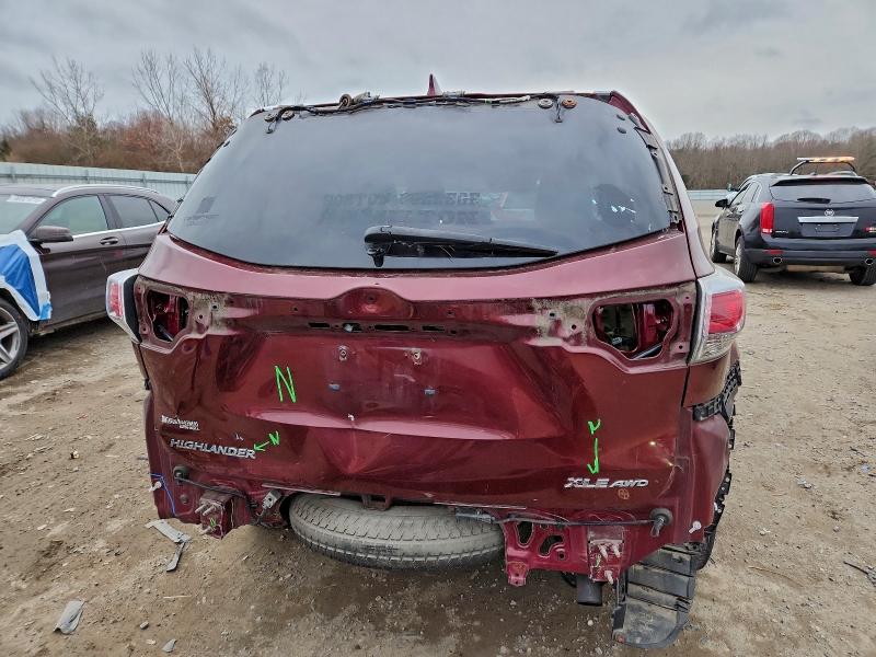 Photo 6 from auction – 2015 TOYOTA HIGHLANDER with VIN 5TDJKRFH9FS076127