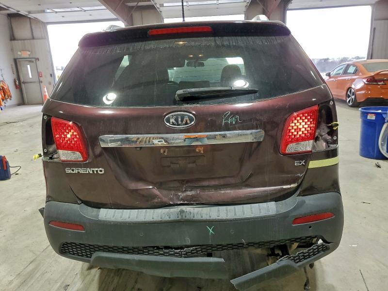 Photo 6 from auction – 2013 KIA SORENTO EX with VIN 5XYKUCA63DG386690