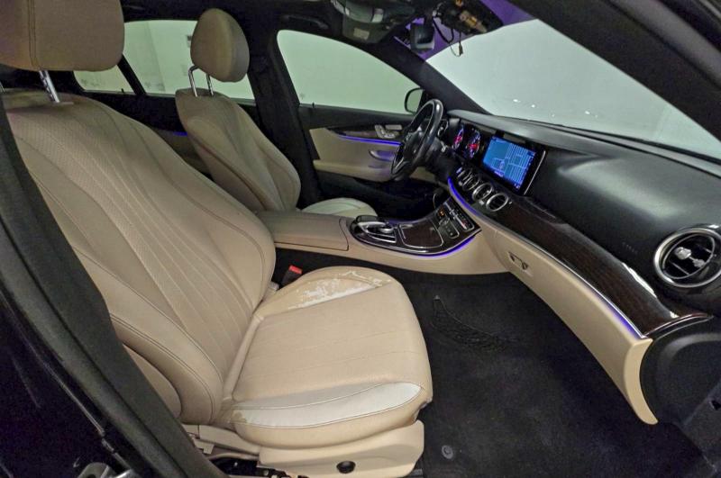 Photo 5 from auction – 2019 MERCEDES-BENZ E 300 with VIN WDDZF4JB2KA614063