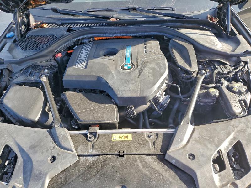 Photo 11 from auction – 2018 BMW 530E with VIN WBAJA9C59JB032879