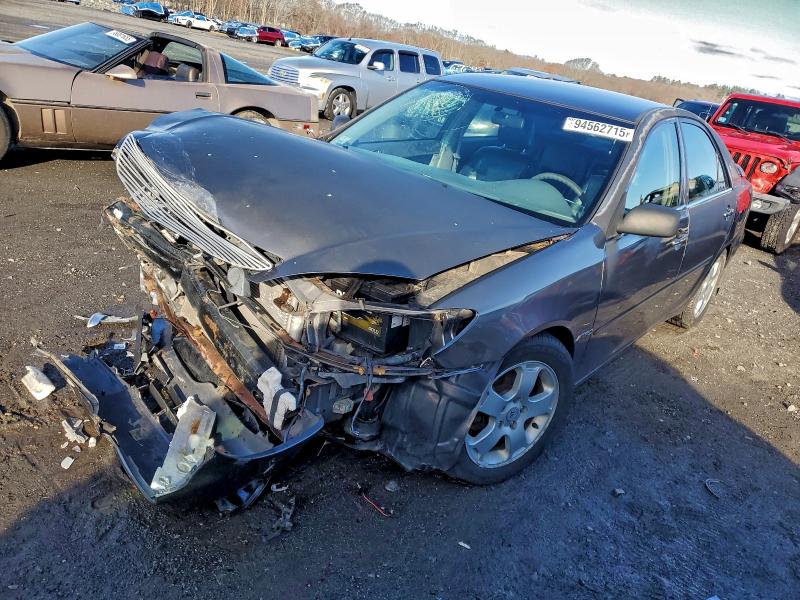 TOYOTA CAMRY LE 2002 with VIN 4T1BE32K12U523304 - Photo from auction