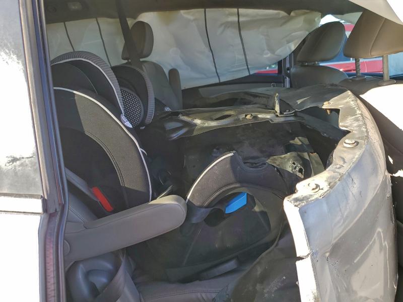 Photo 11 from auction – 2016 HONDA ODYSSEY with VIN 5FNRL5H69GB106110