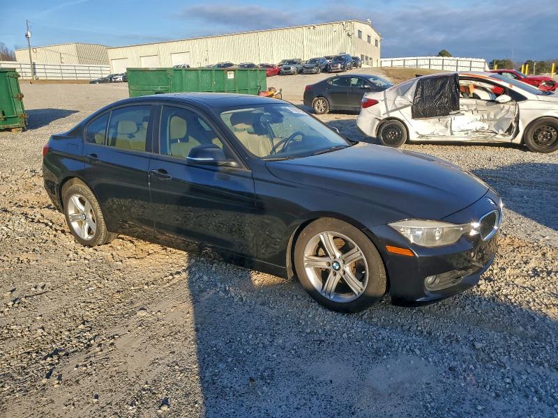 Foto 4 de la subasta – 2013 BMW 328 I con VIN WBA3A5G59DNP19097