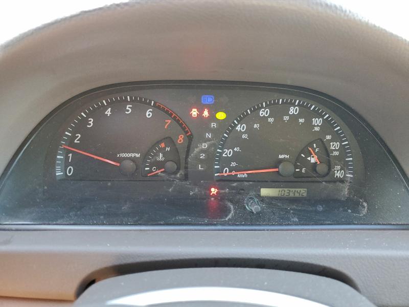 Photo 9 from auction – 2004 TOYOTA CAMRY with VIN 4T1BE32K14U930591