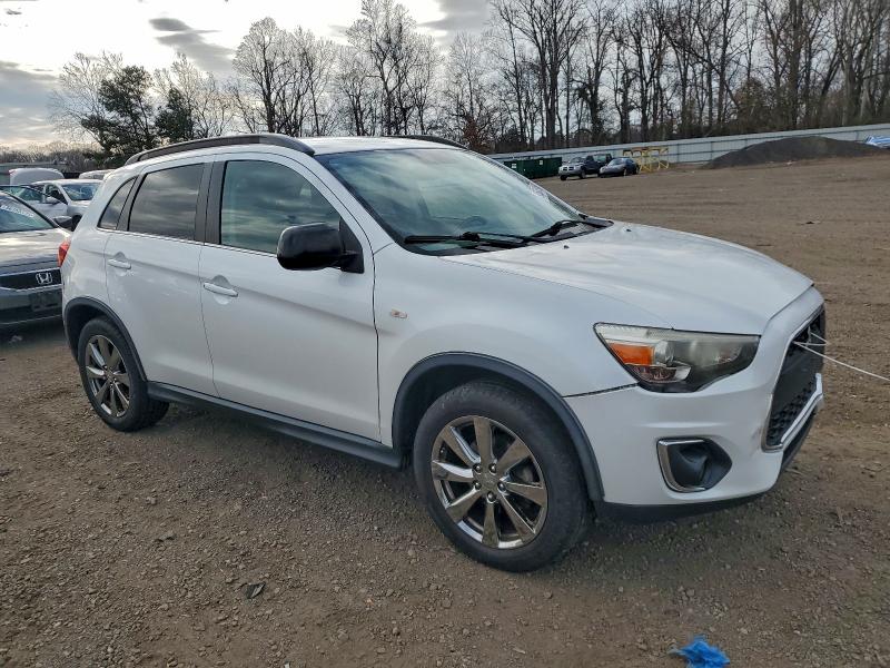 Photo 4 from auction – 2013 MITSUBISHI OUTLANDER with VIN 4A4AR5AU2DE016680