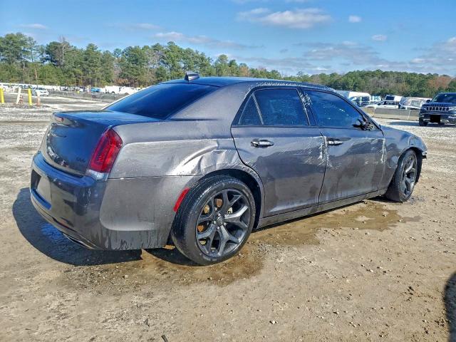 Photo 3 from auction – 2022 CHRYSLER 300 TOURIN with VIN 2C3CCAAG2NH131069