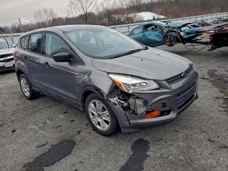 Photo 4 from auction – 2014 FORD ESCAPE S with VIN 1FMCU0F70EUC10678