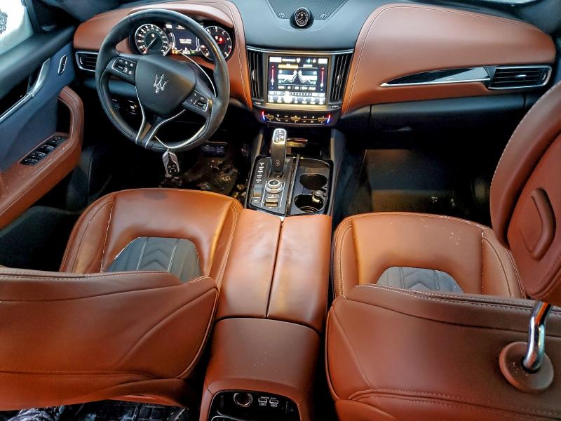 Photo 8 from auction – 2022 MASERATI LEVANTE BA with VIN ZN661XUA5NX398905