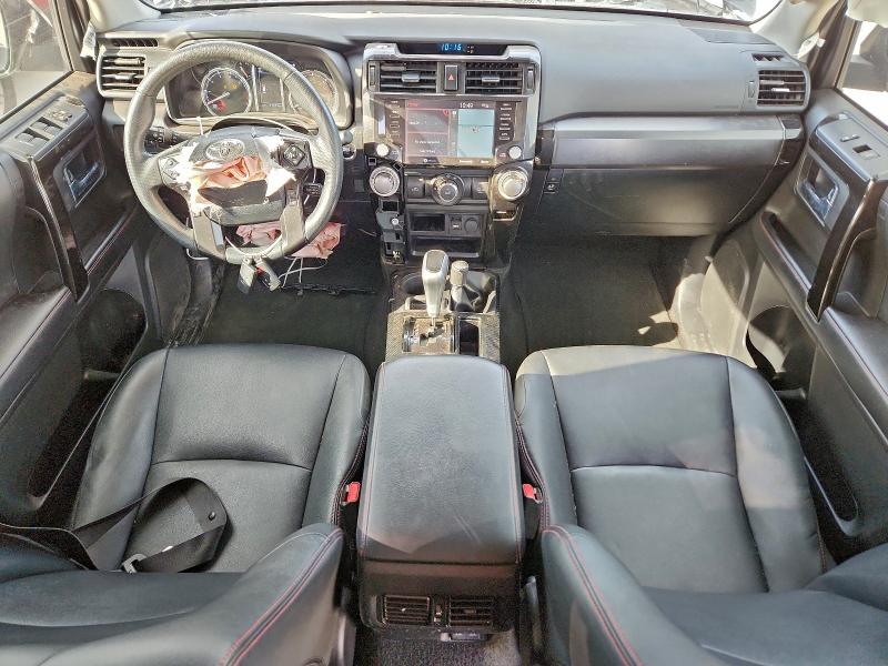 Photo 8 from auction – 2020 TOYOTA 4RUNNER SR with VIN JTEBU5JR3L5806229
