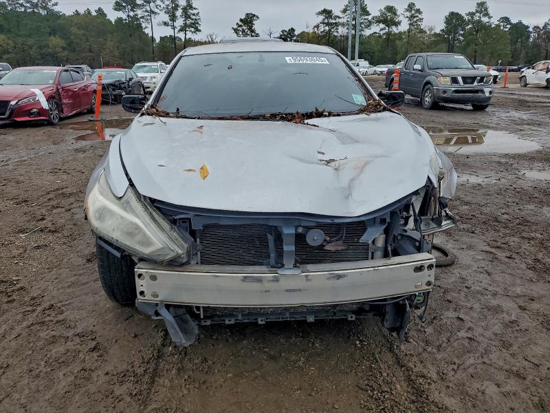 Photo 5 from auction – 2017 NISSAN ALTIMA 2.5 with VIN 1N4AL3AP8HC162855