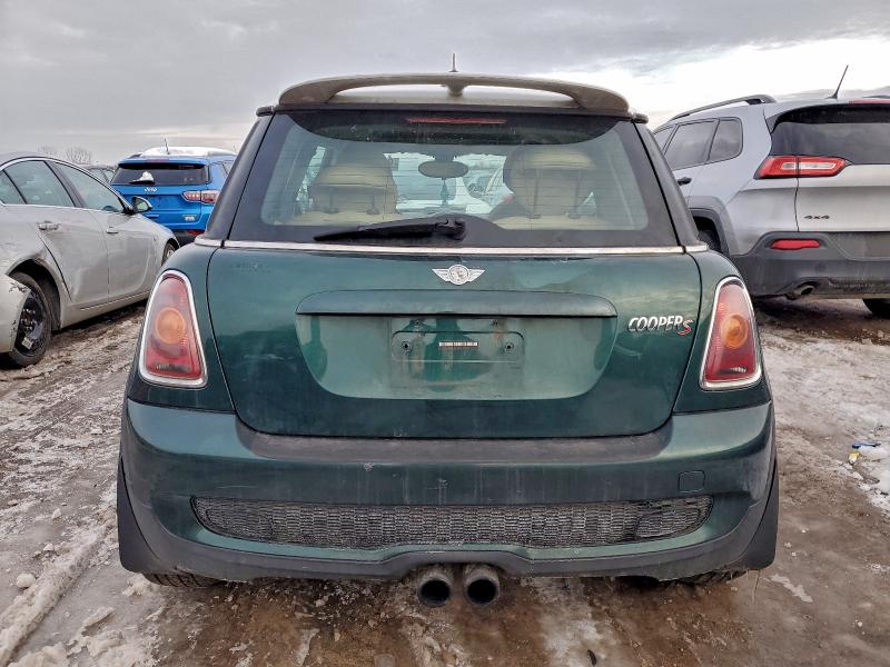 Photo 6 from auction – 2007 MINI COOPER S with VIN WMWMF73537TL91070