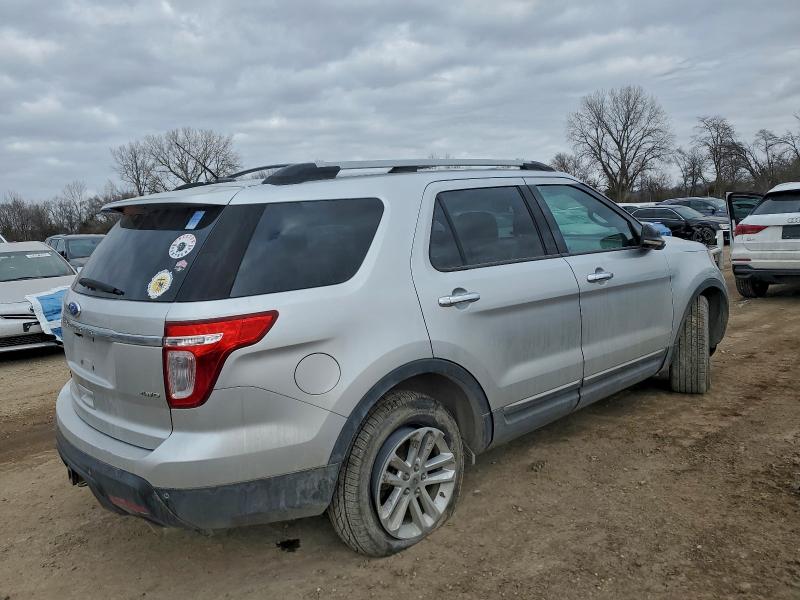 Photo 3 from auction – 2011 FORD EXPLORER X with VIN 1FMHK8D85BGA34162