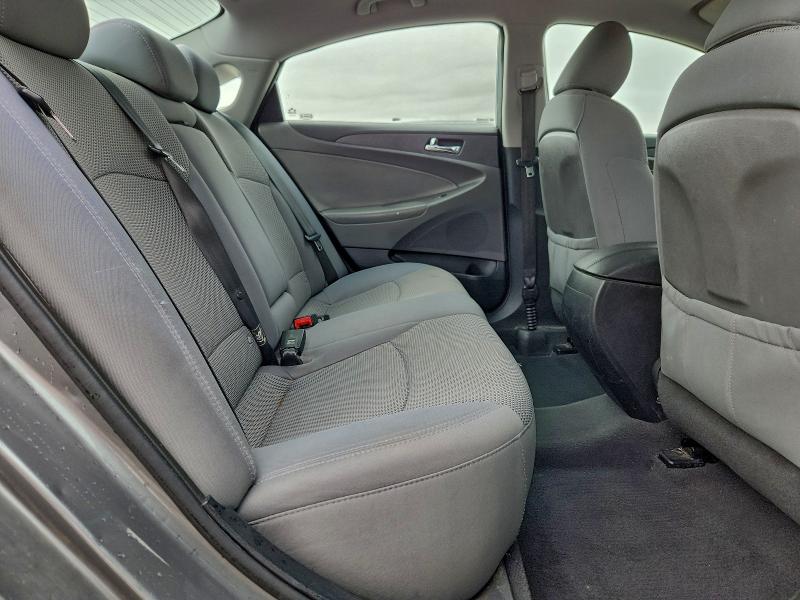 Photo 10 from auction – 2013 HYUNDAI SONATA GLS with VIN 5NPEB4AC5DH609254
