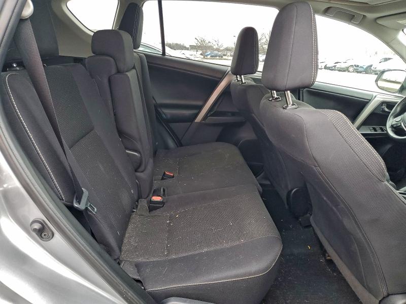 Photo 11 from auction – 2018 TOYOTA RAV4 ADVEN with VIN 2T3RFREV1JW804433