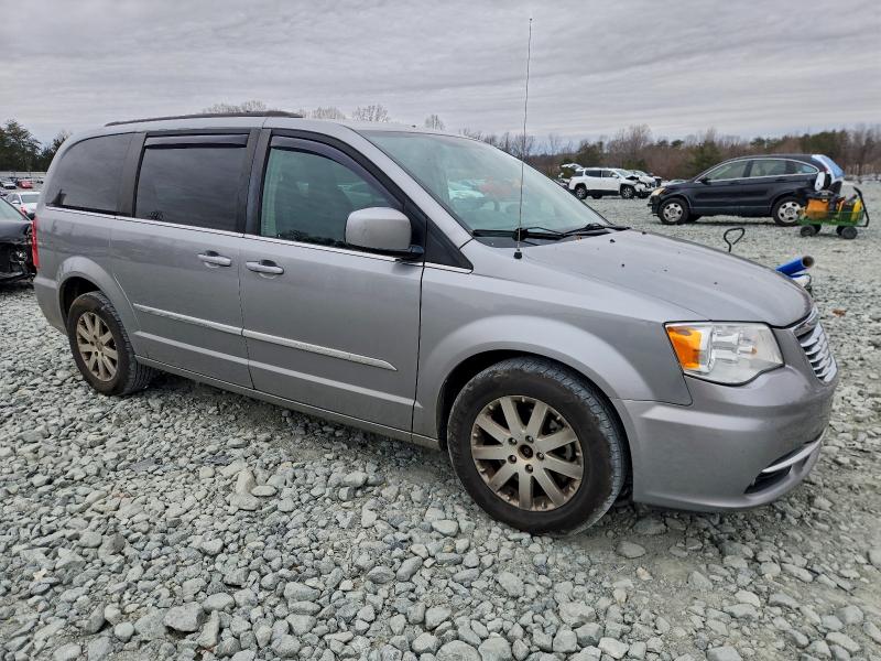 Photo 4 from auction – 2015 CHRYSLER TOWN & COU with VIN 2C4RC1BG9FR726288