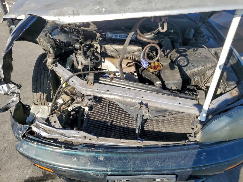 Photo 11 from auction – 1995 TOYOTA CAMRY LE with VIN JT2SK12E5S0335509