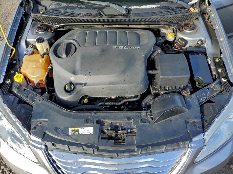 Photo 11 from auction – 2014 CHRYSLER 200 LX with VIN 1C3CCBAG6EN101280