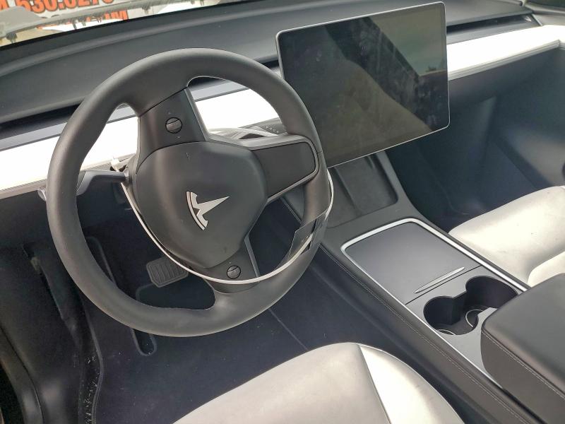 Photo 8 from auction – 2025 TESLA MODEL Y with VIN 7SAYGDEEXSA355935