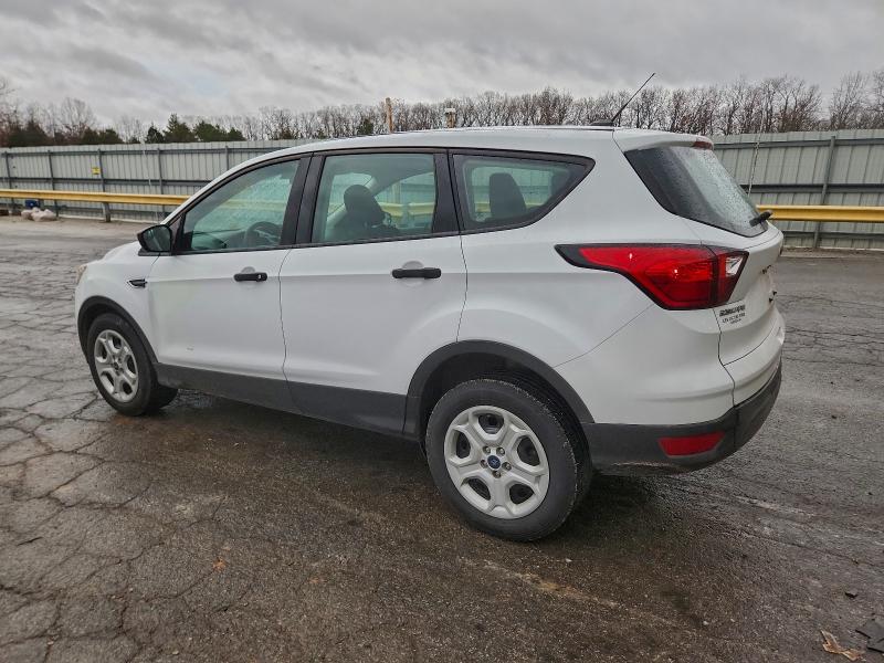 Photo 2 from auction – 2019 FORD ESCAPE S with VIN 1FMCU0F70KUC03841