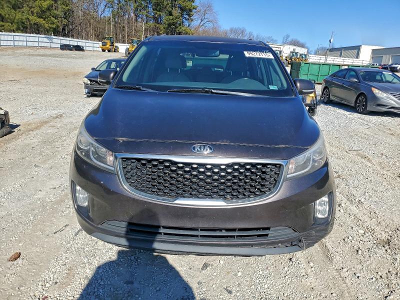 Photo 5 from auction – 2015 KIA SEDONA EX with VIN KNDMC5C19F6053456