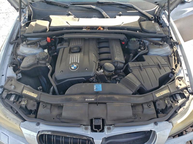 Photo 11 from auction – 2010 BMW 328 XI with VIN WBAPK7C53AA458648