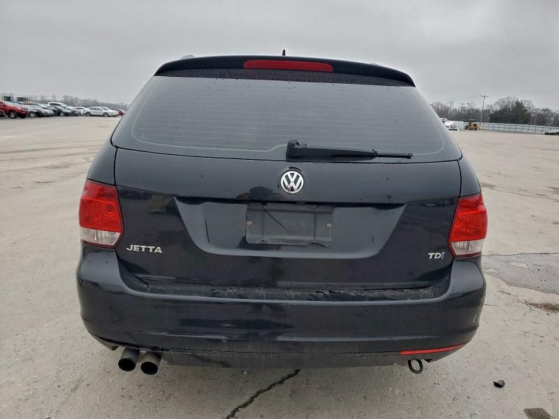 Photo 6 from auction – 2014 VOLKSWAGEN JETTA TDI with VIN 3VWPL7AJ2EM601174
