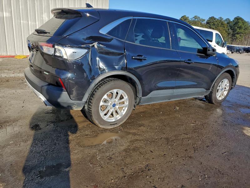 Photo 3 from auction – 2020 FORD ESCAPE SE with VIN 1FMCU0G66LUA22072