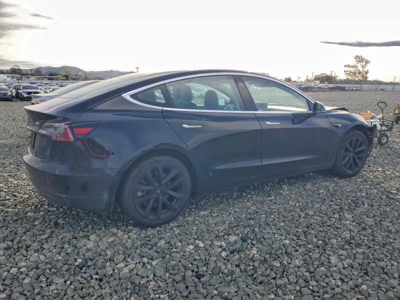 Photo 3 from auction – 2020 TESLA MODEL 3 with VIN 5YJ3E1EA9LF613553
