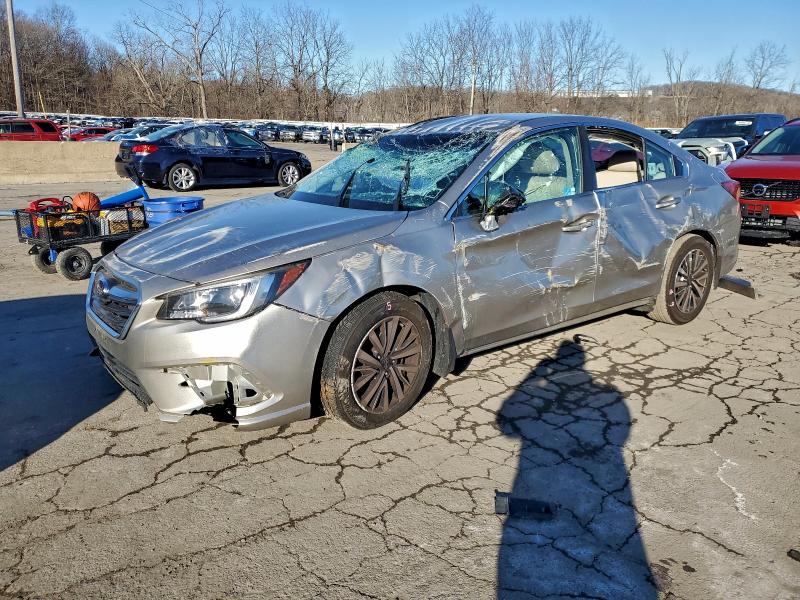 SUBARU LEGACY 2.5 2018 with VIN 4S3BNAC62J3009864 - Photo from auction