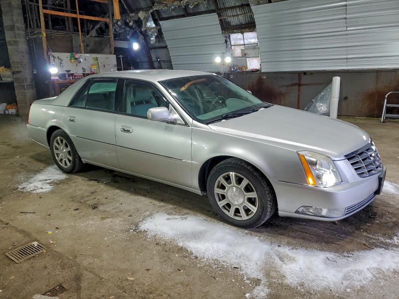 Photo 4 from auction – 2011 CADILLAC DTS with VIN 1G6KA5E60BU120539