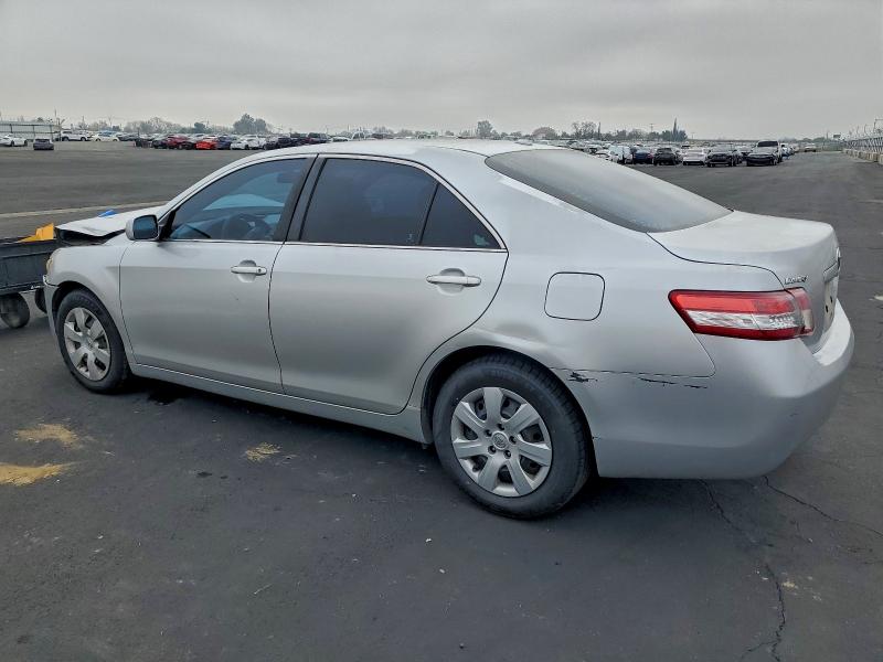 Photo 2 from auction – 2011 TOYOTA CAMRY BASE with VIN 4T1BF3EK6BU209818