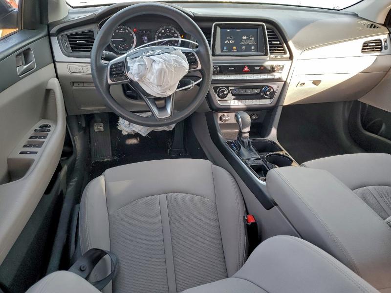 Photo 8 from auction – 2019 HYUNDAI SONATA SE with VIN 5NPE24AF4KH737072