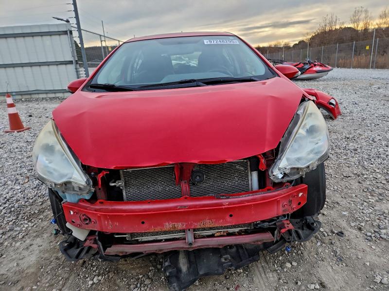 Photo 5 from auction – 2012 TOYOTA PRIUS C with VIN JTDKDTB37C1020217