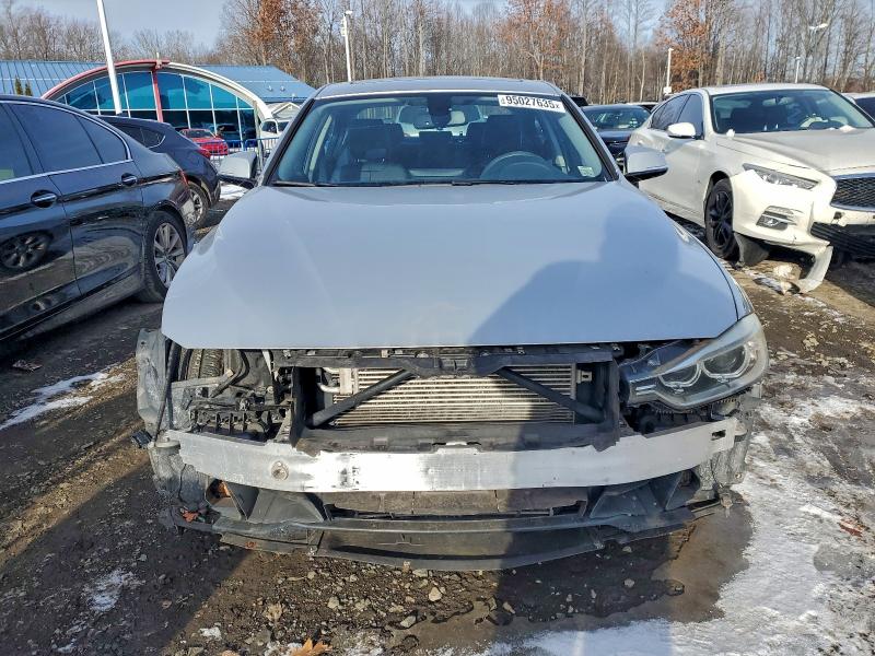 Photo 5 from auction – 2014 BMW ACTIVEHYBR with VIN WBA3F9C53EKP46524