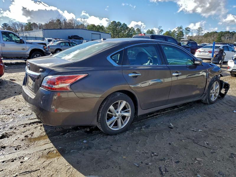 Photo 3 from auction – 2015 NISSAN ALTIMA 2.5 with VIN 1N4AL3AP5FC272811