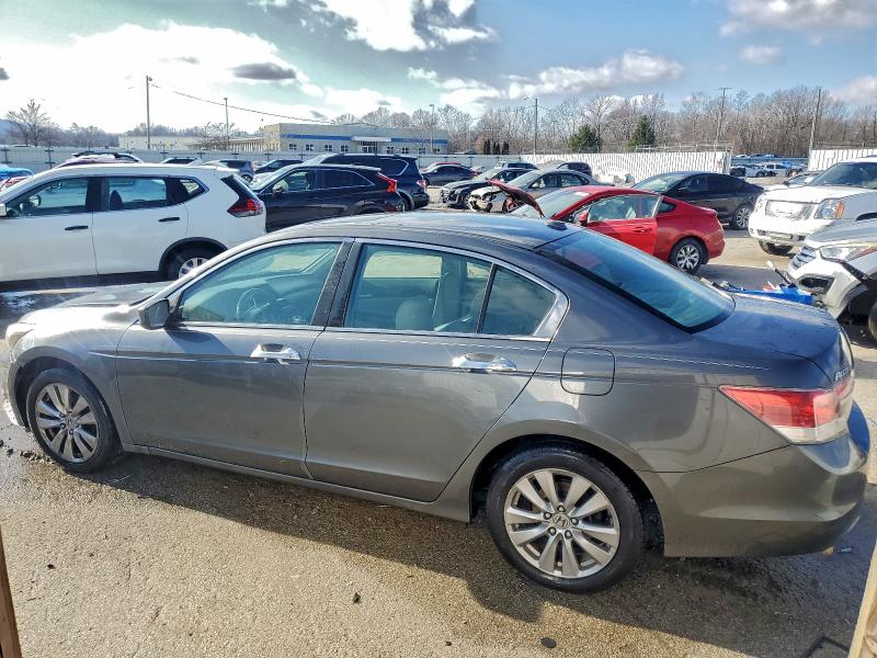 Photo 2 from auction – 2012 HONDA ACCORD with VIN 1HGCP3F81CA011340