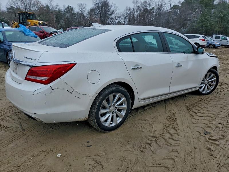 Zdjęcie 3 z aukcji – 2015 BUICK LACROSSE z VIN 1G4GB5G33FF331436
